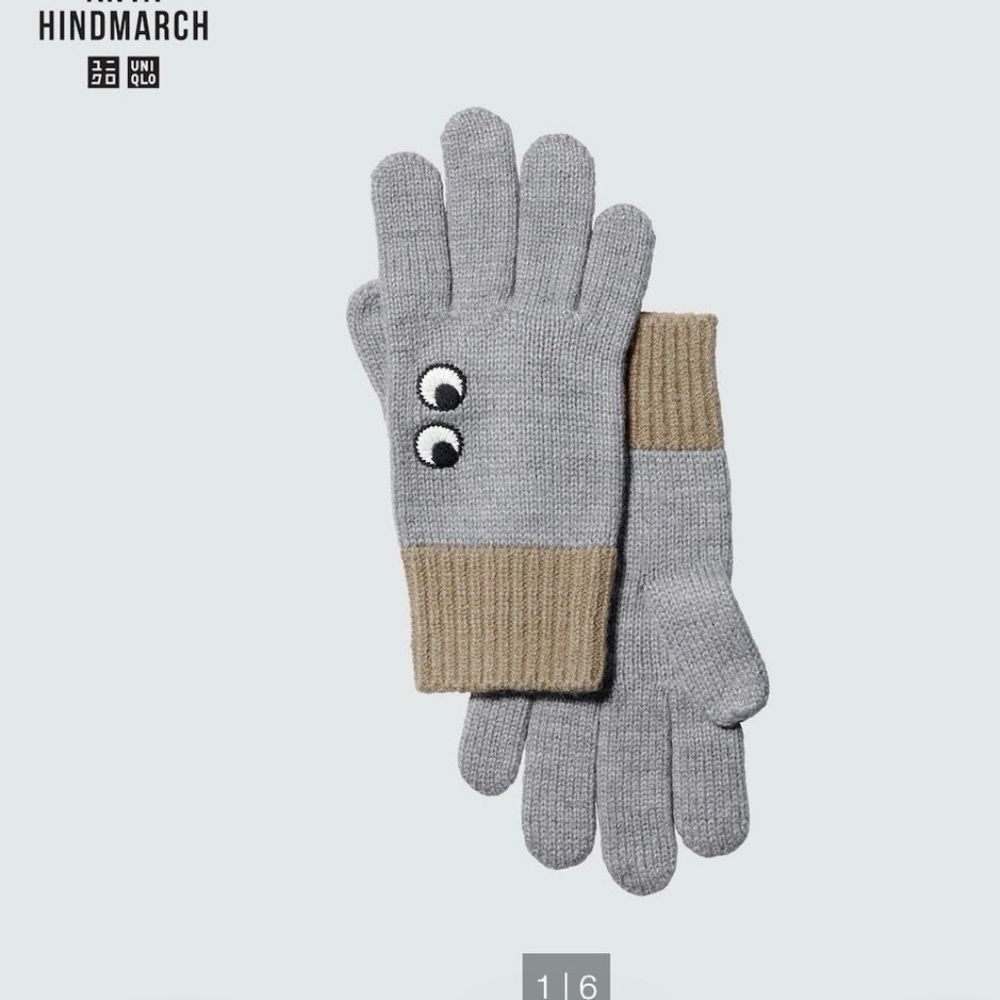 UNIGLO x ANYA HINDMARCH HEATTECH Knitted Gloves